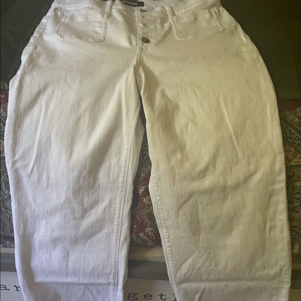 Express White Cropped Pants